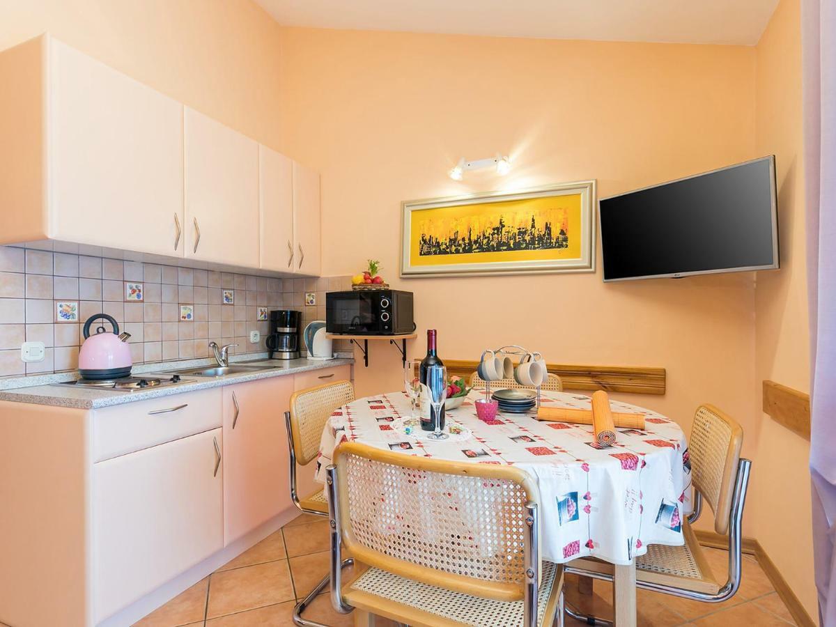Apartments Nada Vrsar Eksteriør billede
